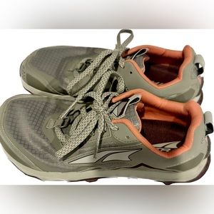 Altra Women’s Lone Peak 5